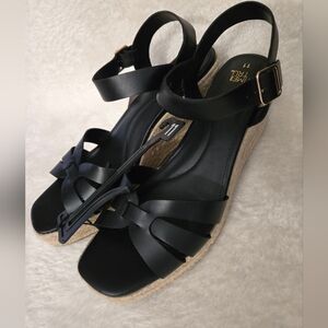 Time & Tru Black Strappy Open Toed Heeled Wedge NWT Size: 11